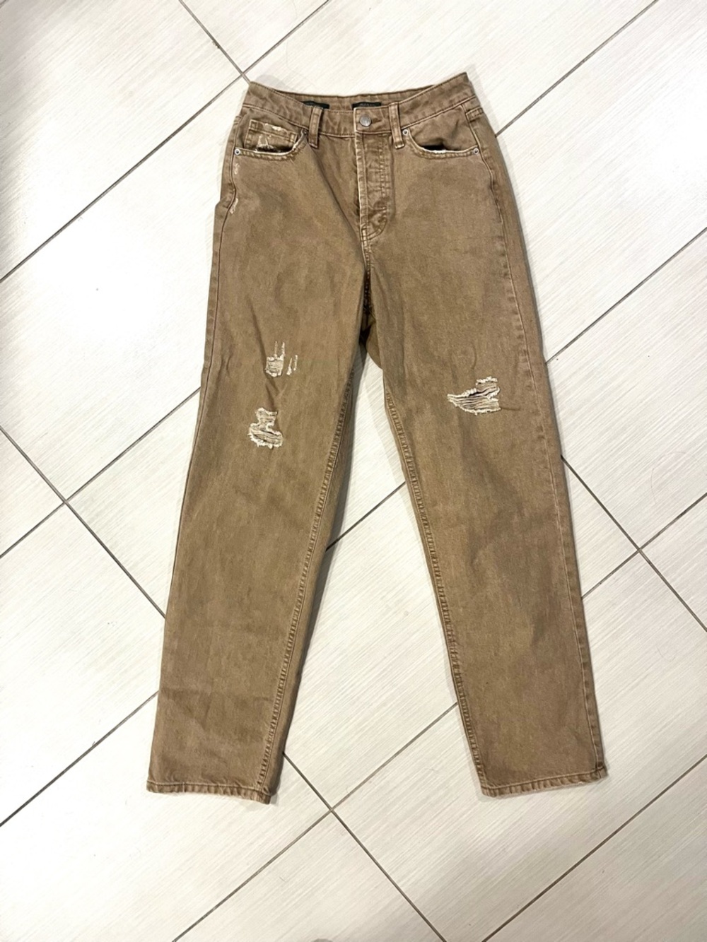 NWOT Wild Fable Tan High-Rise Ripped Style Straight Jeans